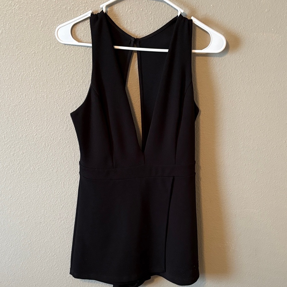 Solemio Black Sleeveless V-Neck Romper